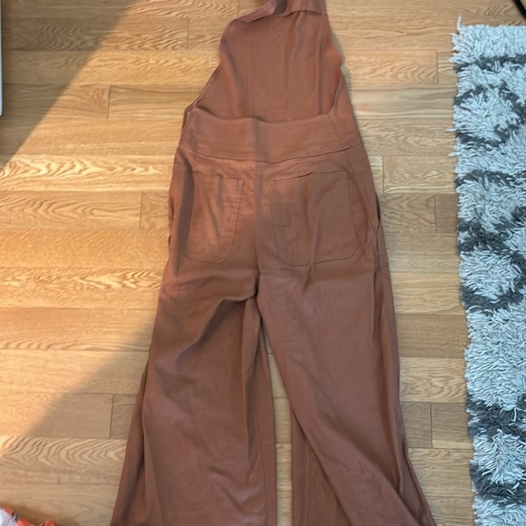 Halter Top Jumpsuit with Zippered Side Opening - Picture 4 of 12